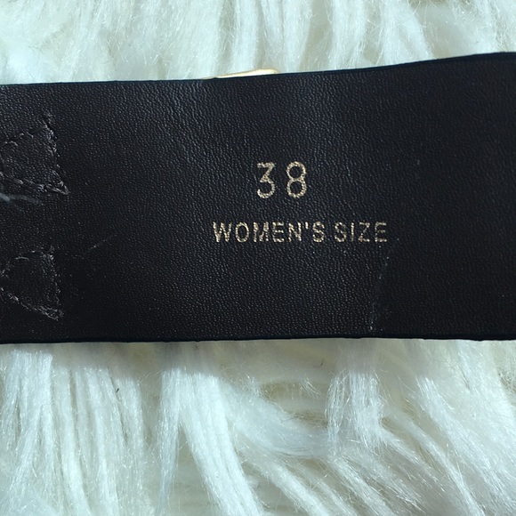 Tod’s Brown Suede “Forature” Cutout Sandals - Picture 4 of 10